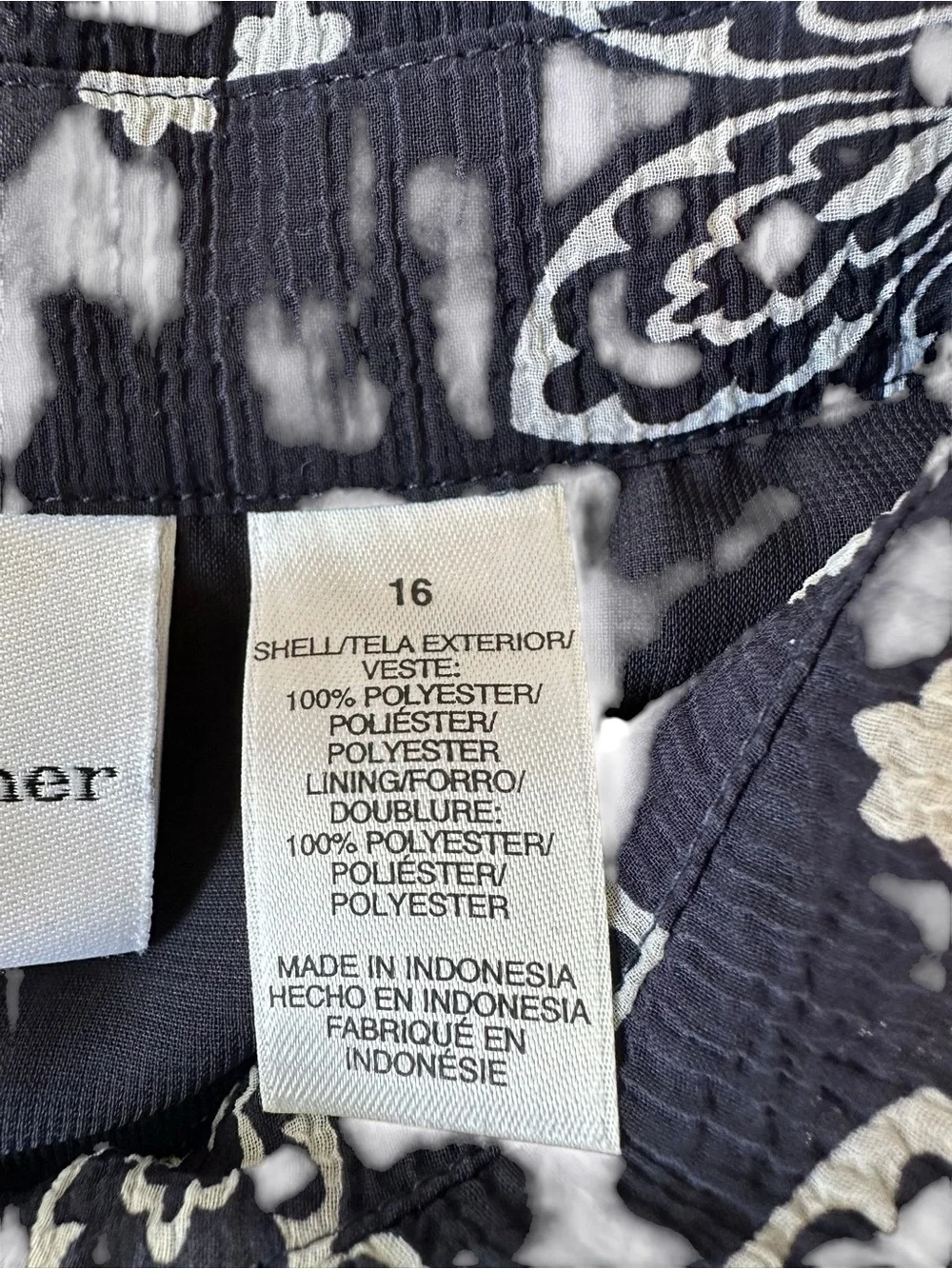 Alfred Dunner Navy and Cream Floral Button-Front Blouse 16 - Picture 3 of 10